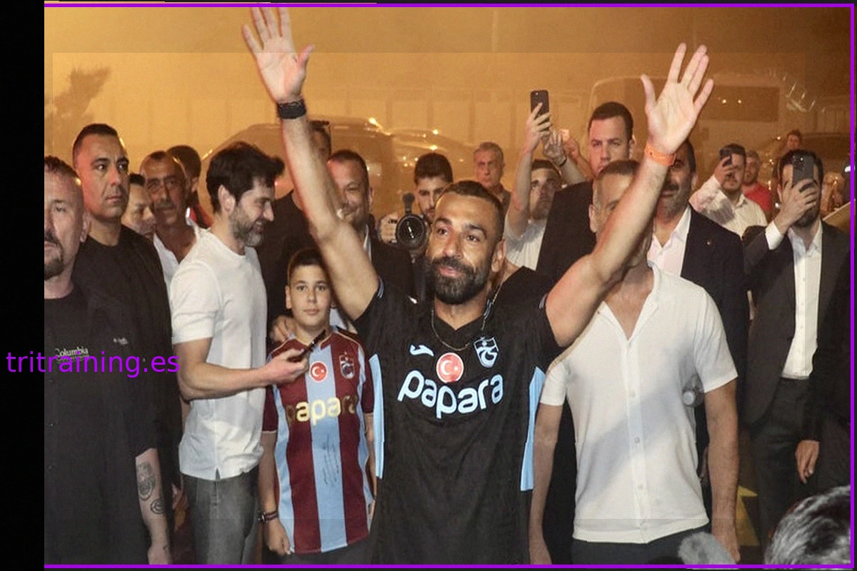 Mohamed Salah: Espectacular llegada a Trabzonspor